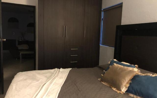Loft Bonhomia with parking 7min to downtown