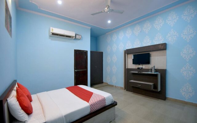 Royal Castillo By OYO Rooms