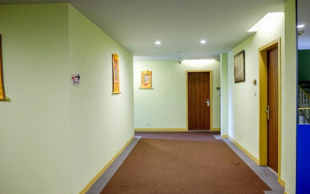 Paramita Hotel by RedDoorz