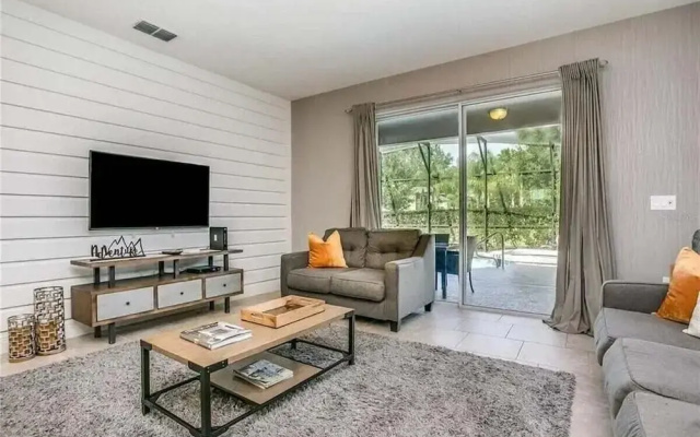 5180-5-oa-spectacular Pool and spa