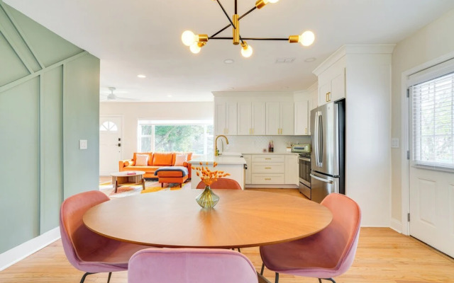 Mid-century Lakeland Home w/ Game Room!