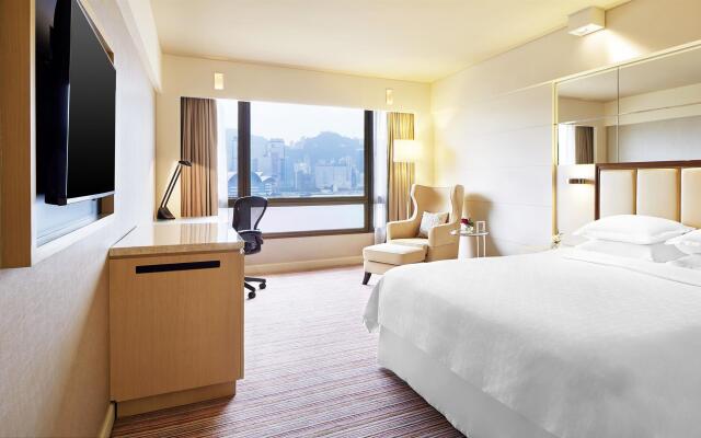 Sheraton Hong Kong Hotel & Towers