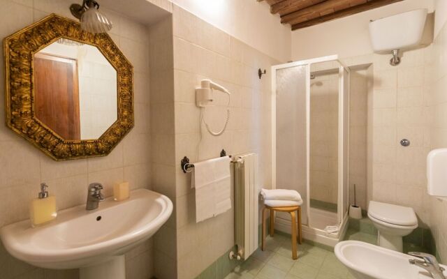 Alluring Apartment in Rapolano Terme with Swimming Pool