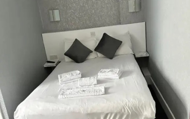 Silversands Hotel
