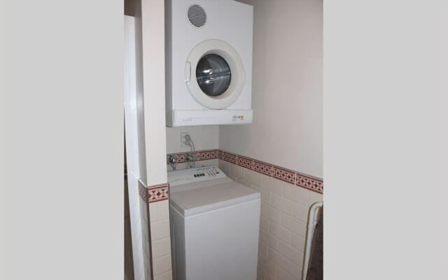 QV Viaduct Apartment