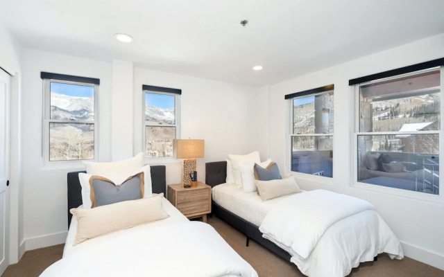 Bear Creek Lodge 412 4 Bedroom Condo by Alpine Lodging Telluride