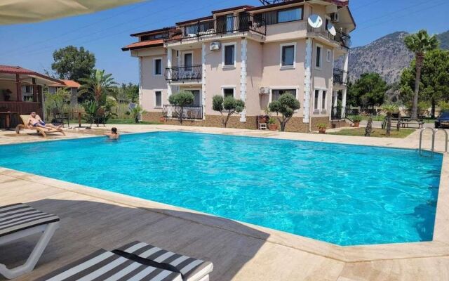 Oasis Apart Hotel
