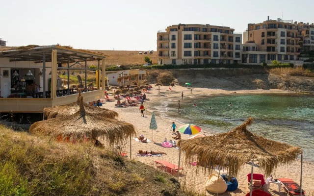 Villas in Complex Trakiyskiy Bryag