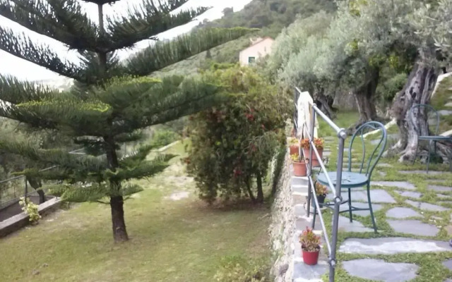 Lovely Apartment in Villa With Garden