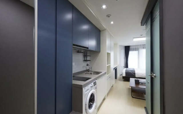 Sokcho Chonpines Beach Hotel