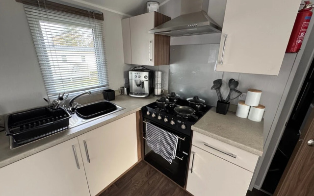 Haggerston Castle - Caravan - Sleeps 6 - Parking