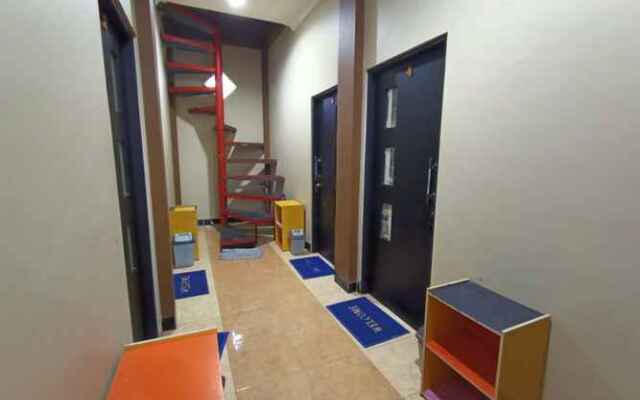 OYO 3893 Bunda Homestay Syariah