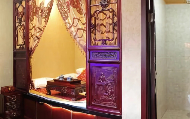 Honghu Inn