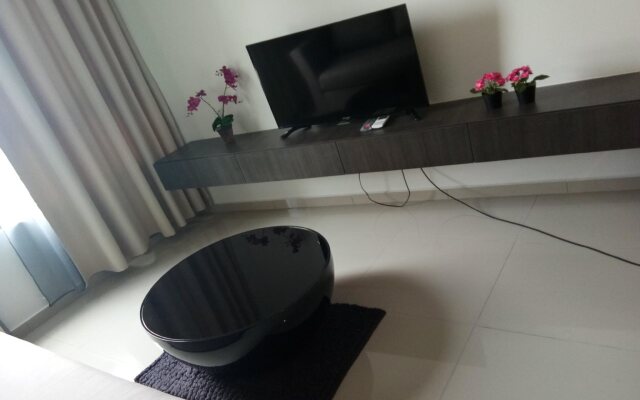 Art@trefoil setia alam*Meet2Stay*
