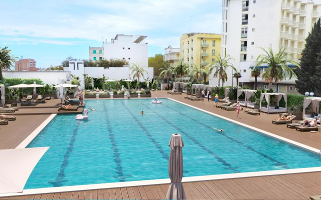 HR Resort