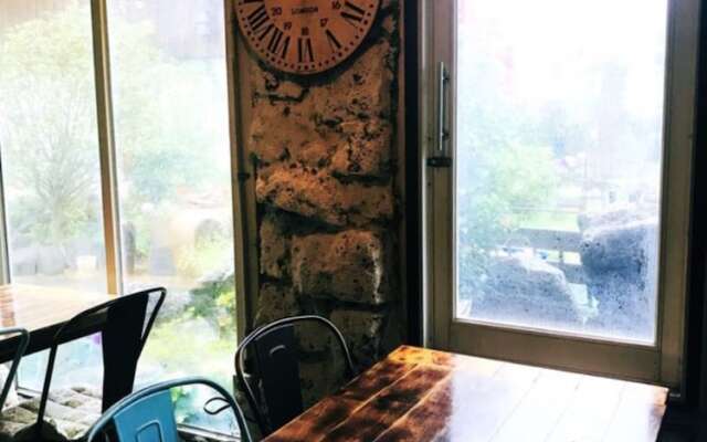 Guesthouse Party-Free Pub - Hostel