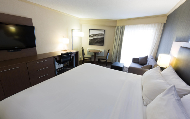 Holiday Inn Express Edmonton Downtown by IHG