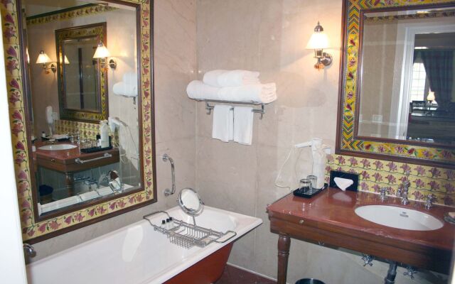 The Lalit Grand Palace Srinagar