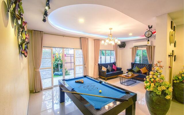 Baan Jing Jai HuaHin Pool Villa