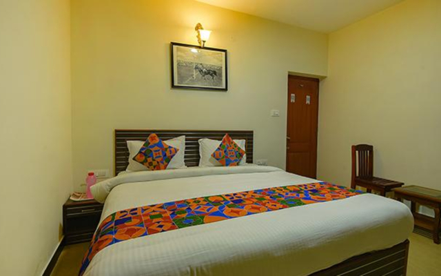 FabHotel Greenwood Stays