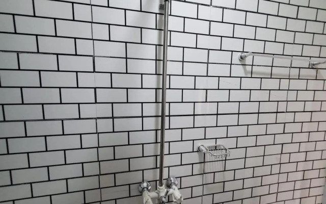 Awesome 1-Bed Apartment With FREE WIFI and 24hrs Power Supply