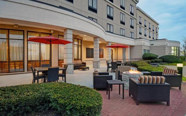 Courtyard by Marriott Republic Aprt Long Island/Farmingdale