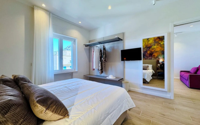 YourHome - Il Pino Rooms & Apartment