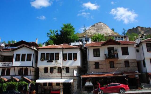 Toni's Guest House