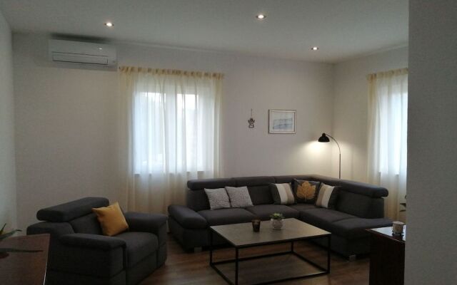 Apartments Jelka