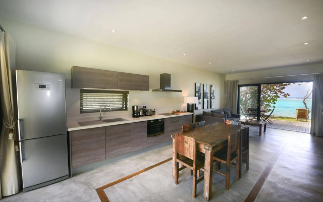 Eolia Luxury Beachfront Villas