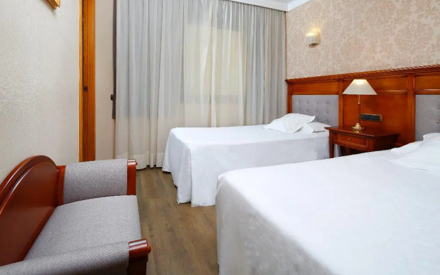 Aparthotel Hispanos 7 Suiza
