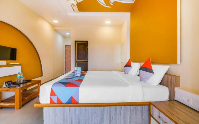 S Ramada by FabHotel