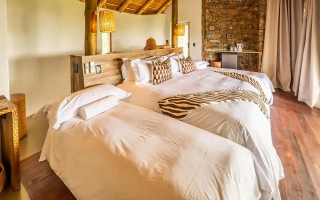 Buffalo Ridge Safari Lodge