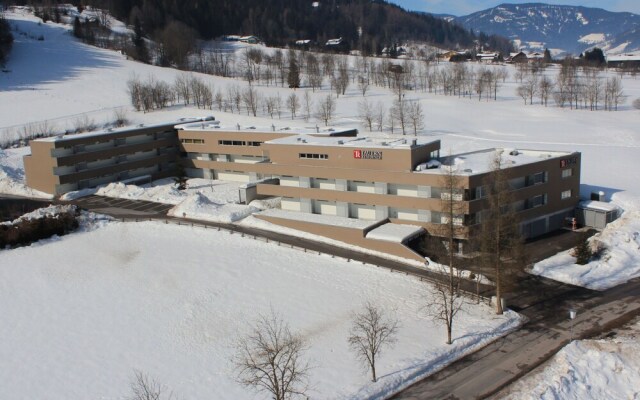 Familiensuite mit Bergblick H Ggen