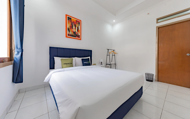 RedDoorz Plus Near Universitas Maranatha Bandung 2