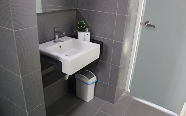 City Living With Panaromic Bay View @ Danga Bay