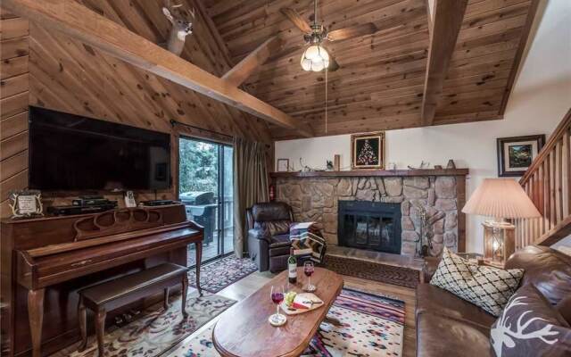 Antler Crossing - Two Bedroom Cabin