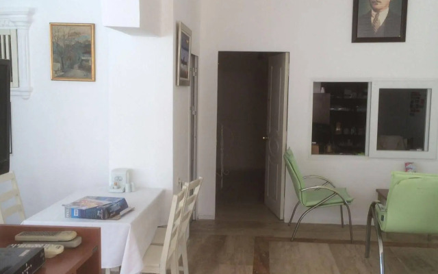 Ministar Hotel