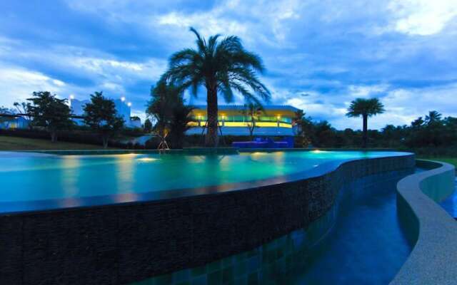 Gorilla Hills HuaHin