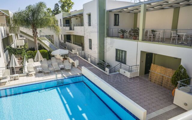 Athina Beach Hotel