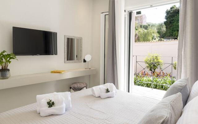 Dimi Brou's Apartments by CorfuEscapes