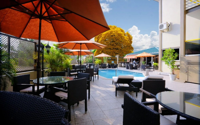 Tradewinds Hotel