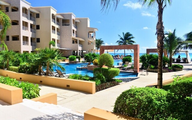 Residences El Faro by Your Best Getaway