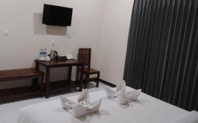 Palm Bajo Hotel