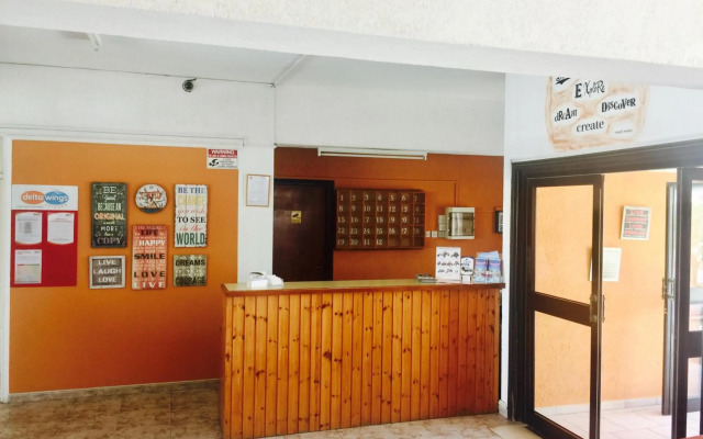 Carina Hotel Apartments