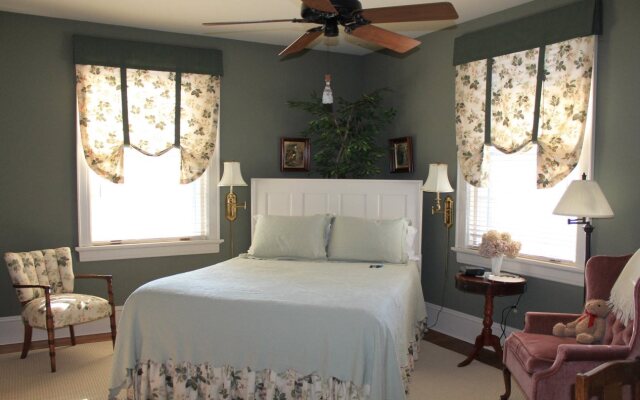 The Collins House Inn