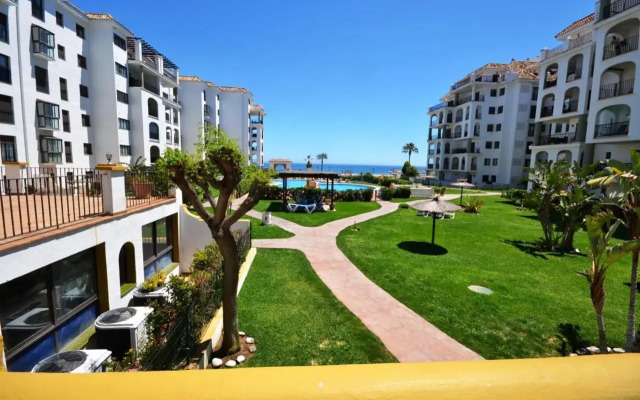 Marina Duquesa Apartment