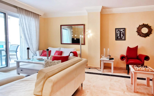 Banana Beach Marbella 4 pax 369