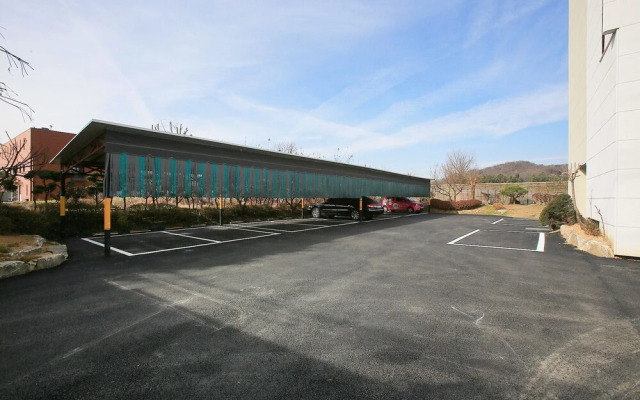Yangpyeong Show Hotel