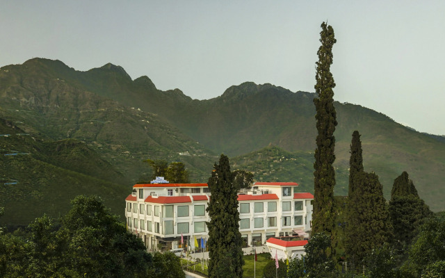 The Vaishnodevi Sarovar Portico